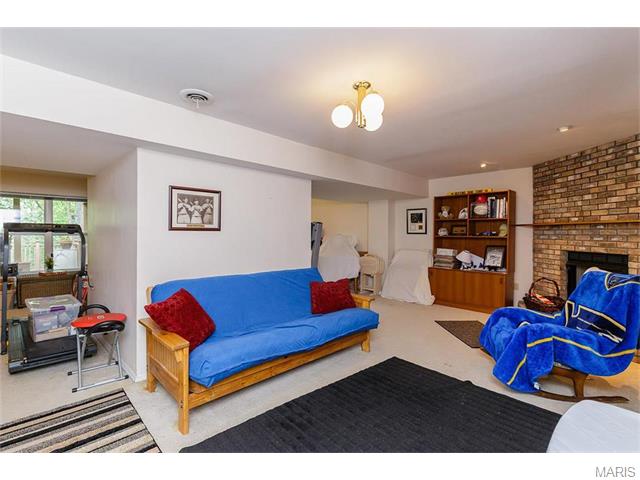 532 Wetherby Ter, Ballwin, MO 63021 photo 39