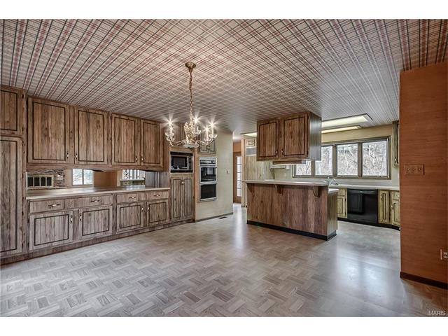 602 Dougherty Oaks Ct, Ballwin, MO 63021 photo 2