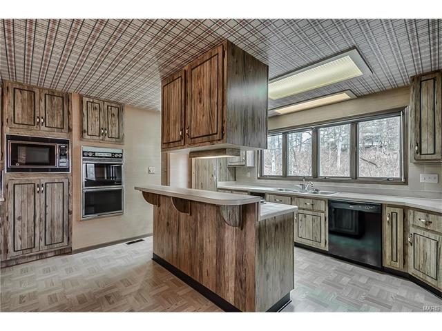 602 Dougherty Oaks Ct, Ballwin, MO 63021 photo 7