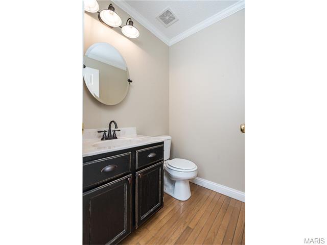 226 Sunshine Dr, O'fallon, MO 63368 photo 12