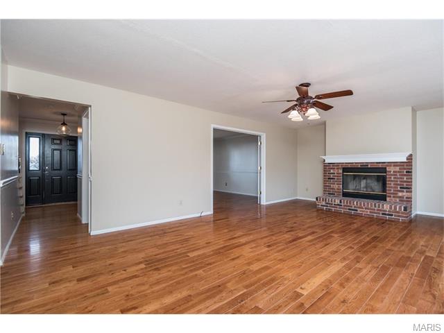 226 Sunshine Dr, O'fallon, MO 63368 photo 11