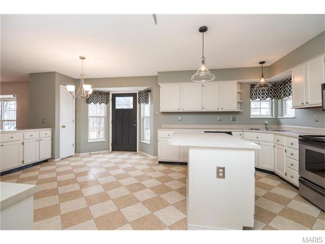 226 Sunshine Dr, O'fallon, MO 63368 photo 14