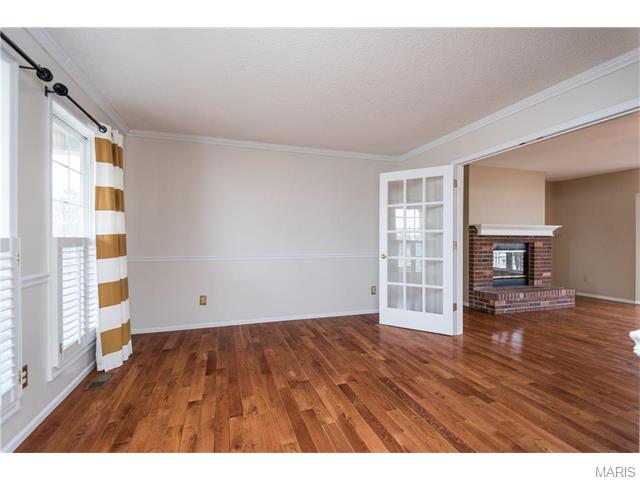 226 Sunshine Dr, O'fallon, MO 63368 photo 5