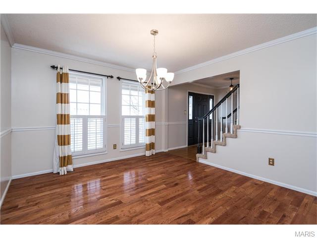 226 Sunshine Dr, O'fallon, MO 63368 photo 4