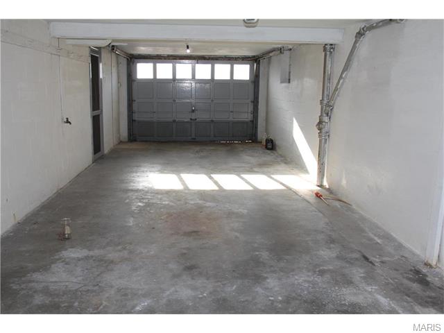 502 Mapleview Dr, Saint Louis, MO 63130 photo 15