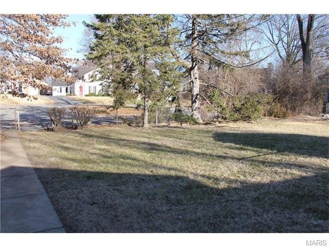 502 Mapleview Dr, Saint Louis, MO 63130 photo 17
