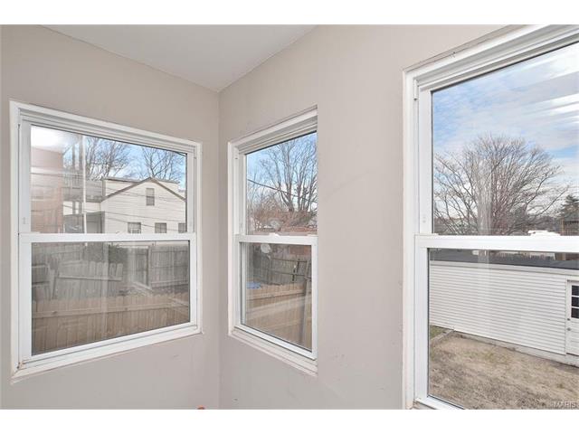 4352 S Compton Ave, Saint Louis, MO 63111 photo 10