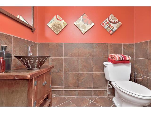 4352 S Compton Ave, Saint Louis, MO 63111 photo 9