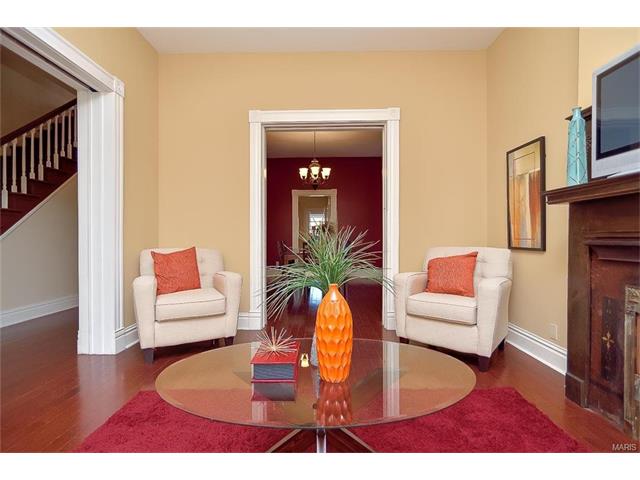 4352 S Compton Ave, Saint Louis, MO 63111 photo 5