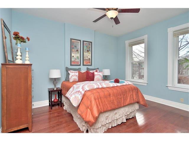 4352 S Compton Ave, Saint Louis, MO 63111 photo 11