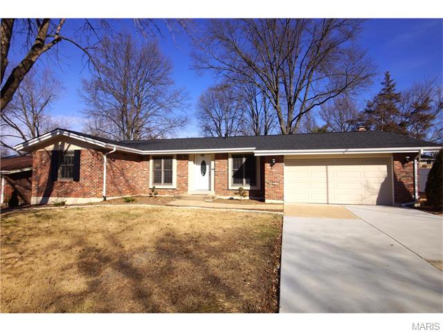 1139 Villaview Dr, Ballwin, MO 63021 photo 1