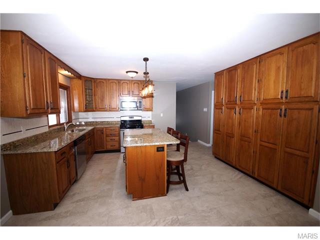 1139 Villaview Dr, Ballwin, MO 63021 photo 14