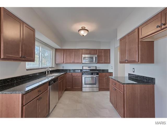 5407 Gresham Ave, Saint Louis, MO 63109 photo 12