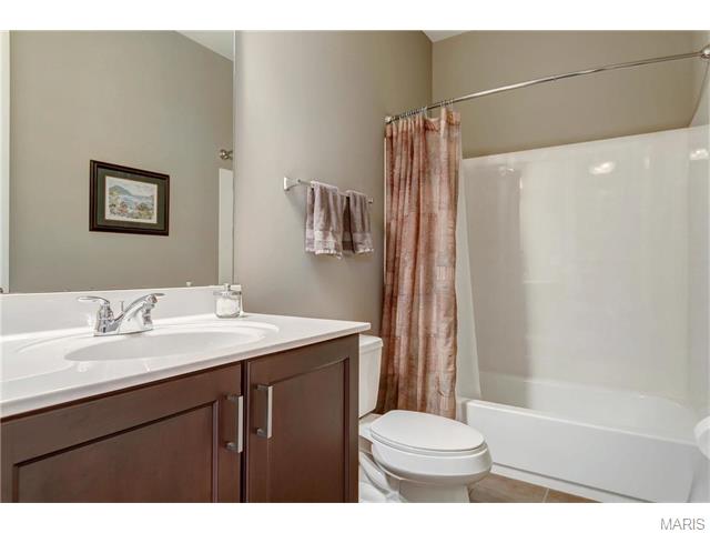 544 Trevi Ln, Ballwin, MO 63011 photo 25