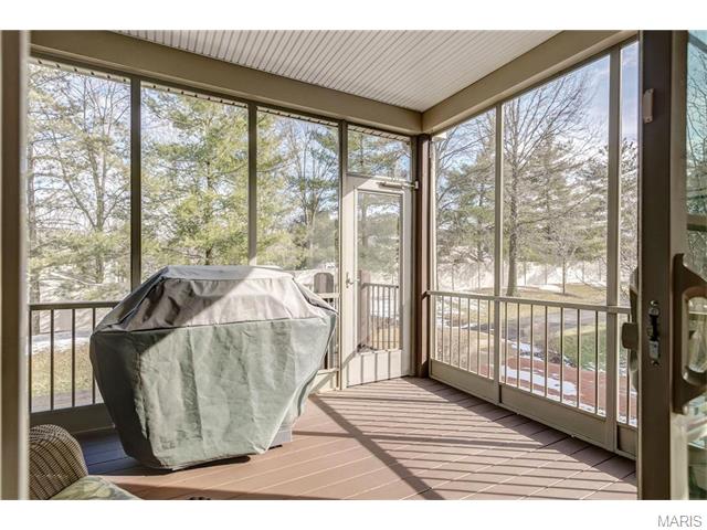 544 Trevi Ln, Ballwin, MO 63011 photo 17