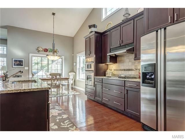 544 Trevi Ln, Ballwin, MO 63011 photo 9