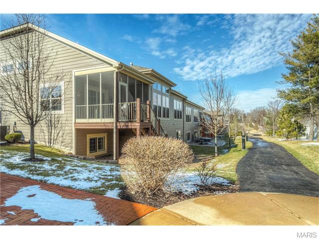544 Trevi Ln, Ballwin, MO 63011 photo 35