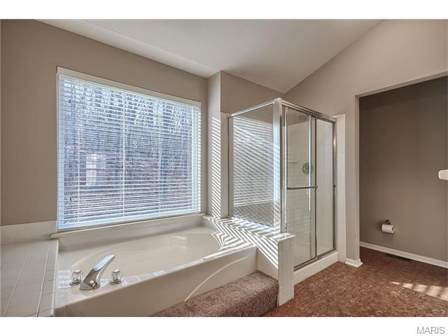 657 Legends View Dr, Eureka, MO 63025 photo 26