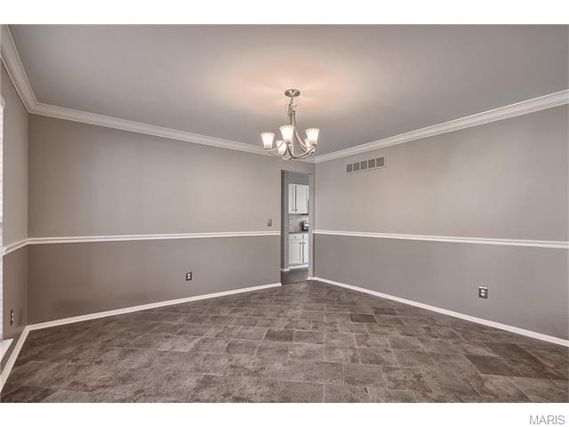 657 Legends View Dr, Eureka, MO 63025 photo 7
