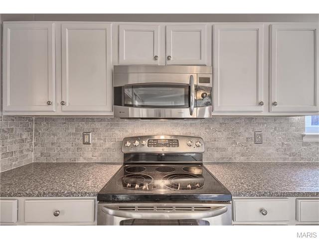 657 Legends View Dr, Eureka, MO 63025 photo 11