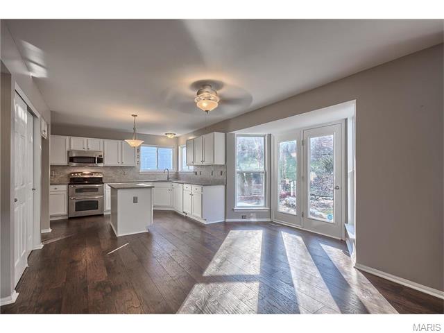 657 Legends View Dr, Eureka, MO 63025 photo 13