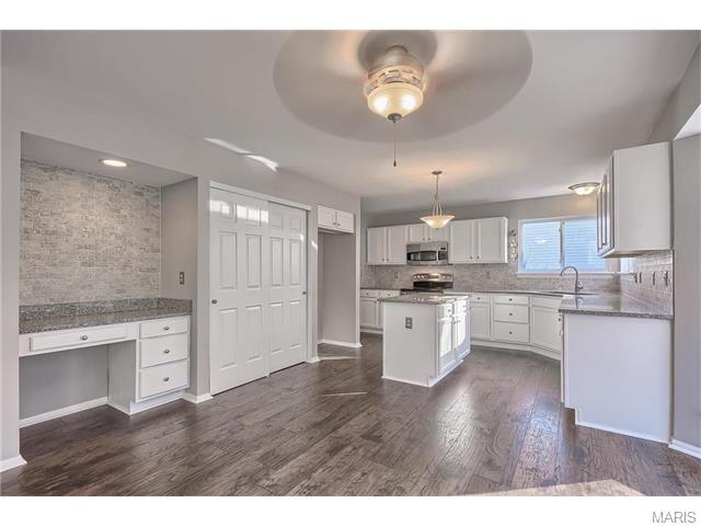 657 Legends View Dr, Eureka, MO 63025 photo 10