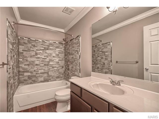 657 Legends View Dr, Eureka, MO 63025 photo 31