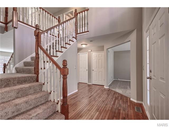 657 Legends View Dr, Eureka, MO 63025 photo 4
