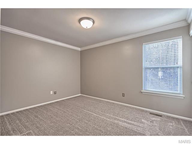 657 Legends View Dr, Eureka, MO 63025 photo 27