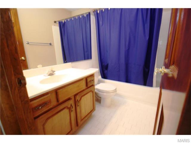 842 Whispering Meadows Dr, Ballwin, MO 63021 photo 14