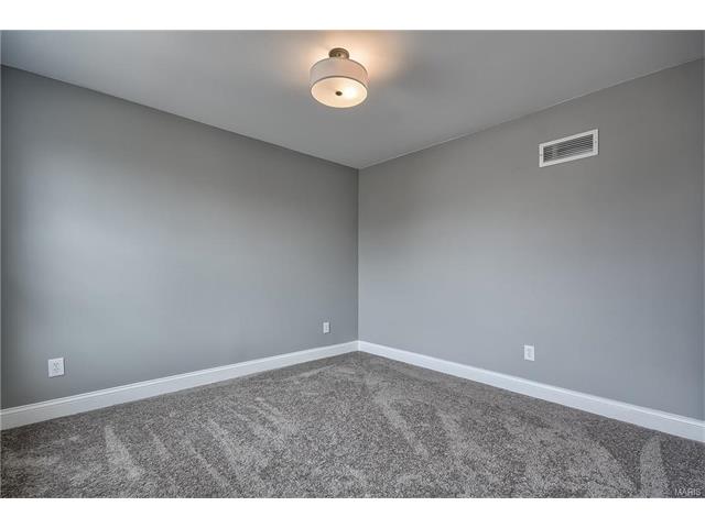592 Wetherby Ter, Ballwin, MO 63021 photo 23