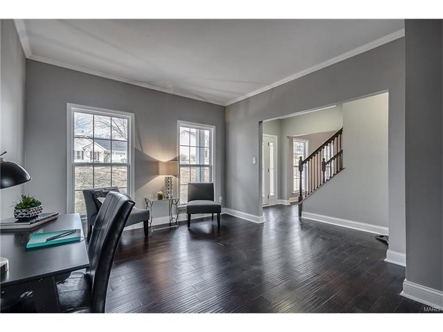 592 Wetherby Ter, Ballwin, MO 63021 photo 5
