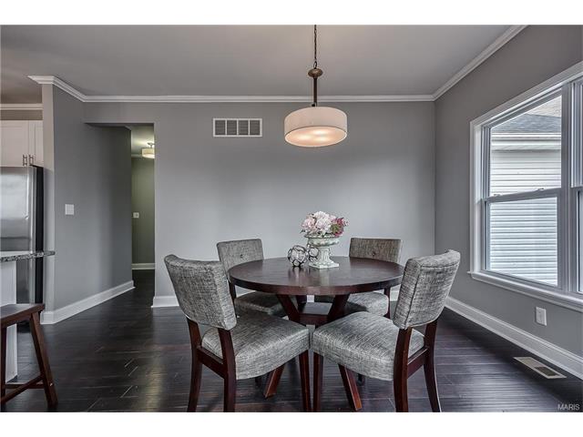 592 Wetherby Ter, Ballwin, MO 63021 photo 16