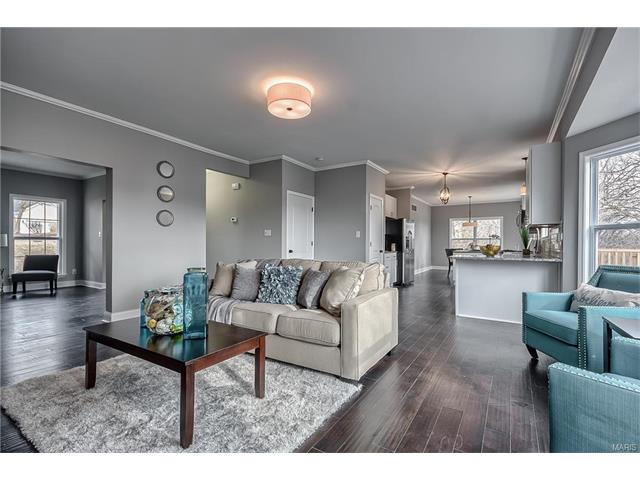 592 Wetherby Ter, Ballwin, MO 63021 photo 8