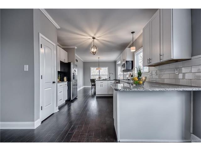 592 Wetherby Ter, Ballwin, MO 63021 photo 14