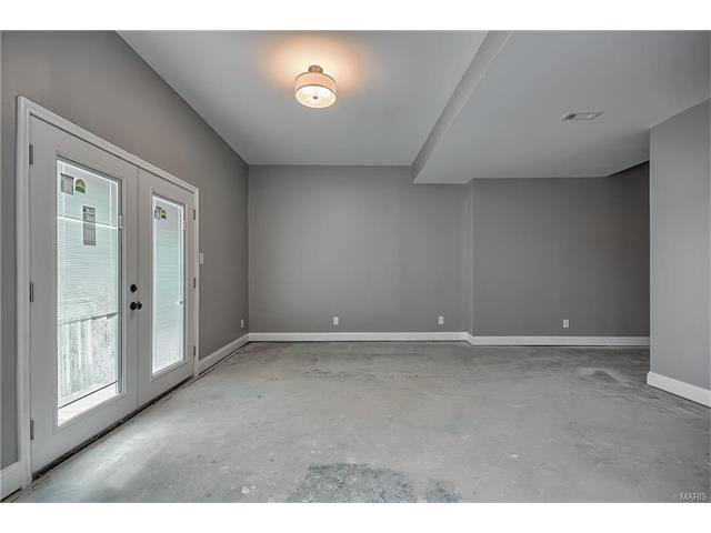 592 Wetherby Ter, Ballwin, MO 63021 photo 38