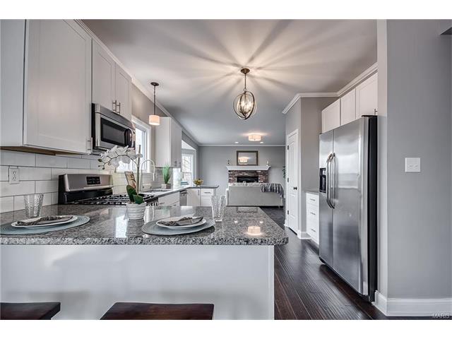 592 Wetherby Ter, Ballwin, MO 63021 photo 9