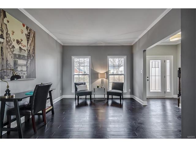 592 Wetherby Ter, Ballwin, MO 63021 photo 6