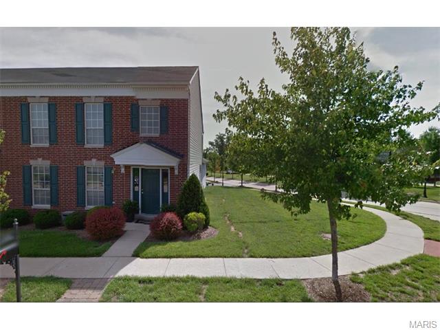 961 Rolling Thunder Dr, O'fallon, MO 63368 photo 1