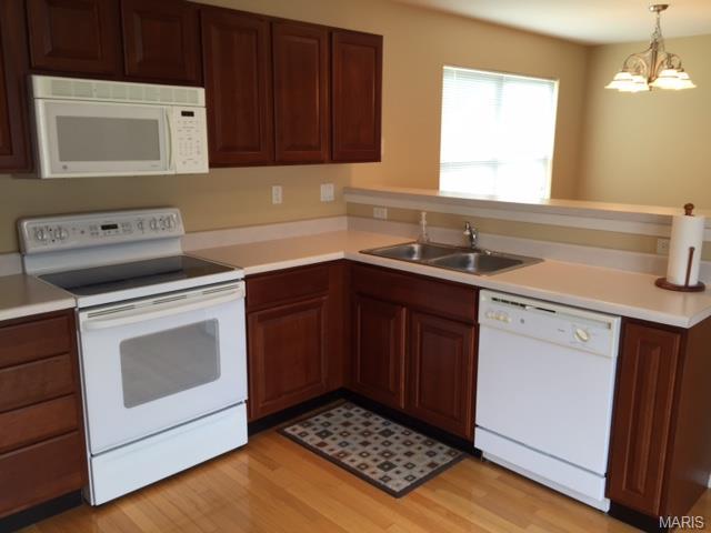 961 Rolling Thunder Dr, O'fallon, MO 63368 photo 5