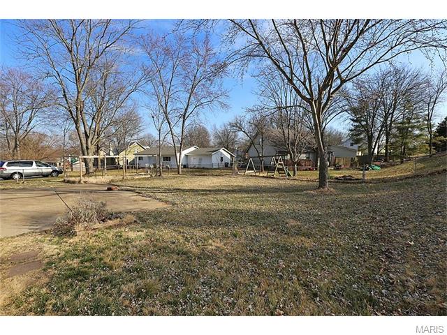 698 Woodrun Ct, Ballwin, MO 63021 photo 23