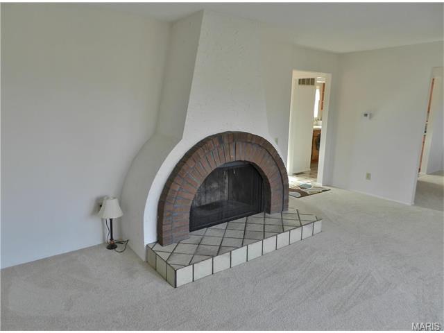 869 Delmonico, Ballwin, MO 63021 photo 14