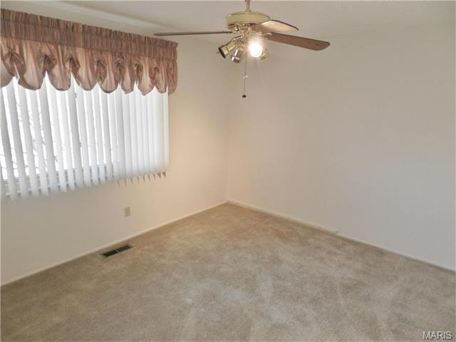869 Delmonico, Ballwin, MO 63021 photo 18