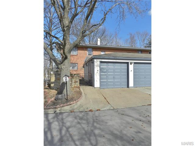 869 Delmonico, Ballwin, MO 63021 photo 1