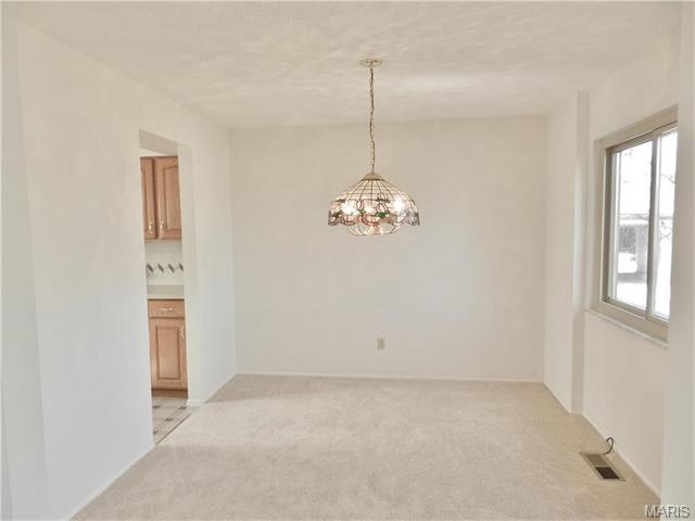 869 Delmonico, Ballwin, MO 63021 photo 10