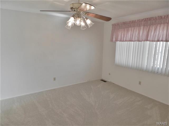869 Delmonico, Ballwin, MO 63021 photo 24
