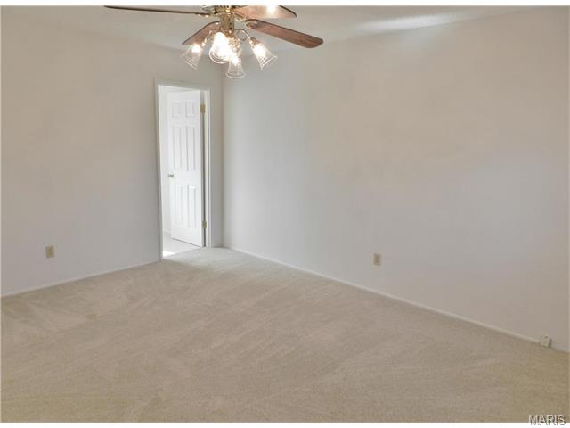 869 Delmonico, Ballwin, MO 63021 photo 26