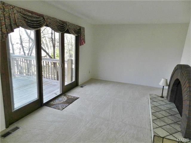 869 Delmonico, Ballwin, MO 63021 photo 12