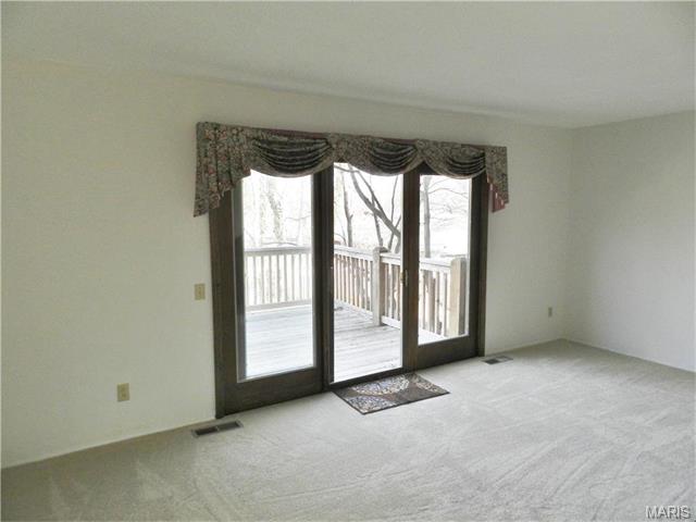 869 Delmonico, Ballwin, MO 63021 photo 15