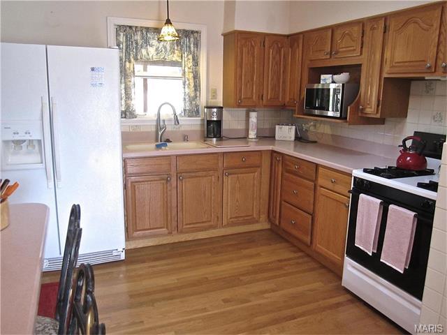 805 Connie Ln, Ballwin, MO 63021 photo 6
